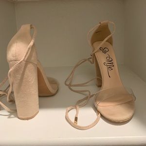 So Me Heels